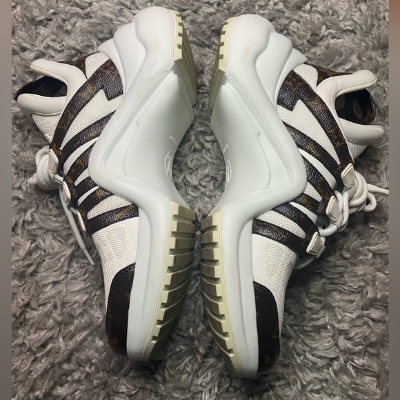 LV ARCHLIGHT SNEAKER - Picture 5 of 6